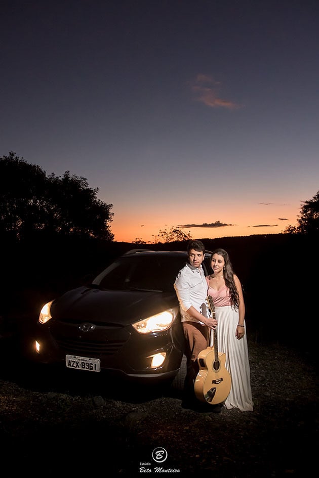 Casamento - Pré-Casamento - Pré-wedding - Trash the dress - Book de casal - Sessão de noivos - Estúdio Beto Monteiro - Curitiba - rio - montanha - floresta - violão - cantora - ceu azul - recanto dos papagaios - palmeira - Clarissa Bastos e Lucas Moreno