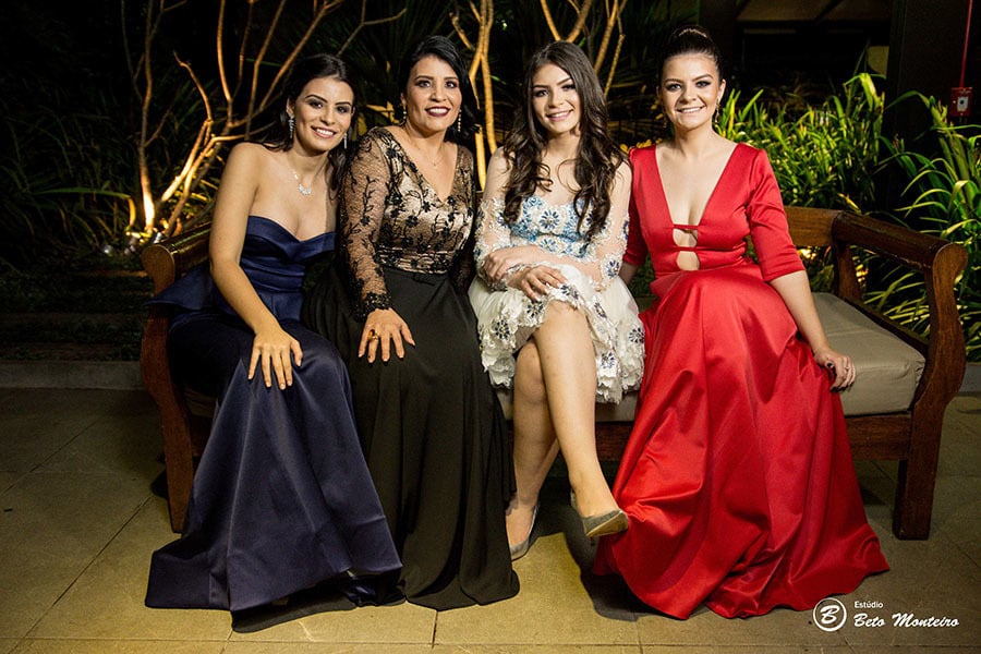 Aniversário de 15 anos - Cobertura fotografica - Cobertura de filmagem - Foto e Filmagem de 15 anos - Debutante - Estúdio Beto Monteiro - Curitiba