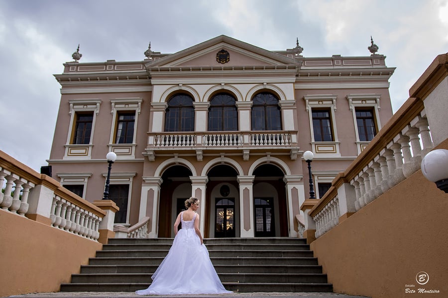Book Pré-Casamento - Book Pré-wedding - Trash the dress - Book de casal - Sessão de noivos - Save the date - Estúdio Beto Monteiro - Curitiba - palacio garibaldi