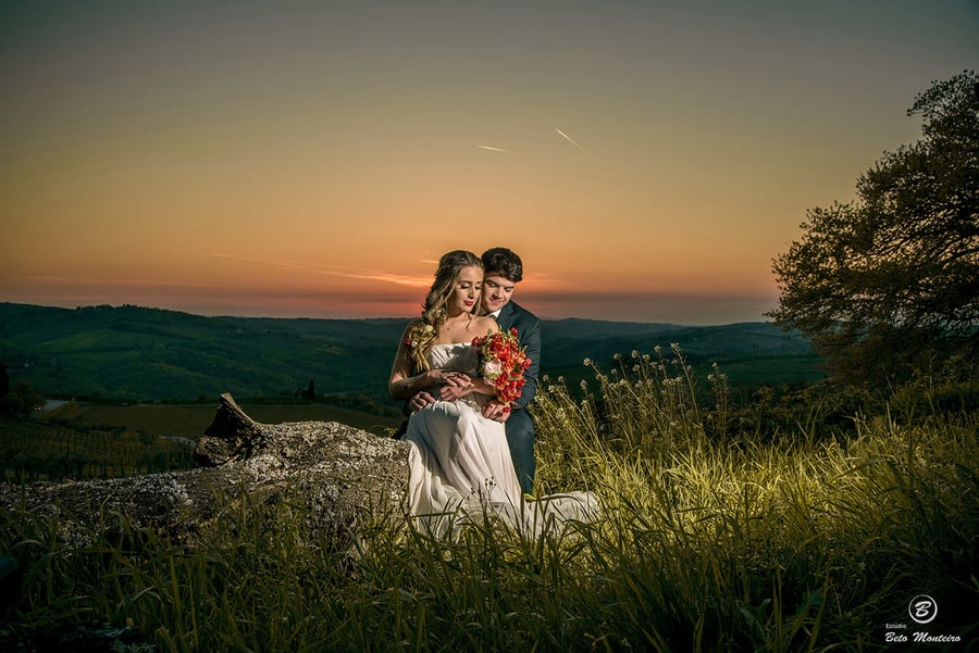 Book Pré-Casamento - Book Pré-wedding - Trash the dress - Book de casal - Sessão de noivos - Save the date - Estúdio Beto Monteiro - Curitiba - florença itália chianti greve toscana - montanha - natureza - casal - por do sol eurotrip
