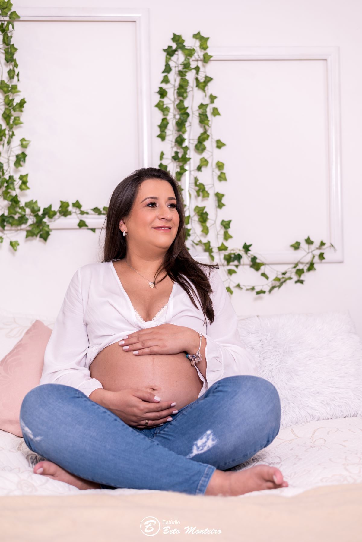 Book Gestante e Família em Curitiba - Book de gestante em estúdio - ensaio de gestante - book em estúdio - sessão fotográfica - Grávida - Gestação - Estúdio Beto Monteiro - Juliane - Robson - Luísa