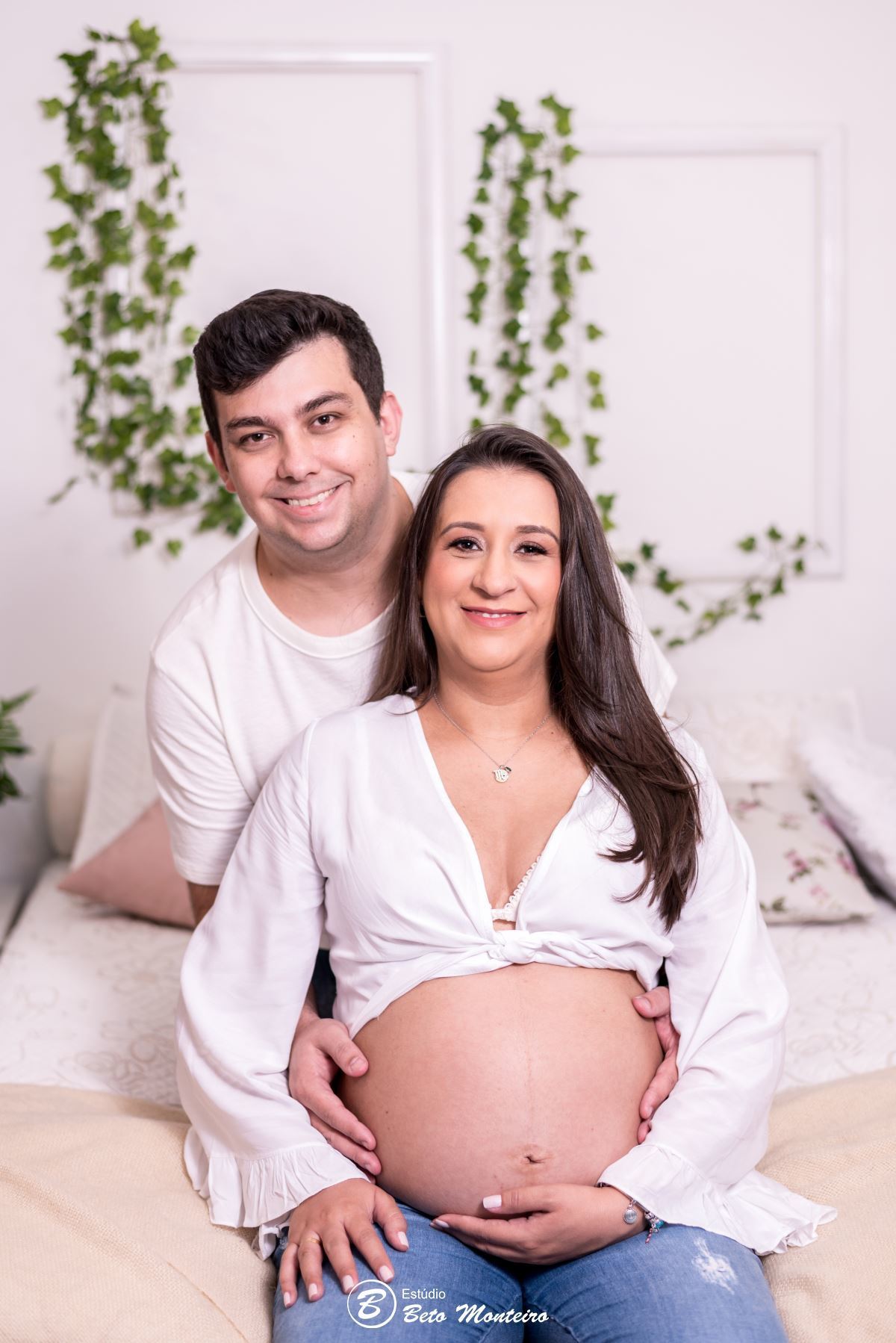 Book Gestante e Família em Curitiba - Book de gestante em estúdio - ensaio de gestante - book em estúdio - sessão fotográfica - Grávida - Gestação - Estúdio Beto Monteiro - Juliane - Robson - Luísa