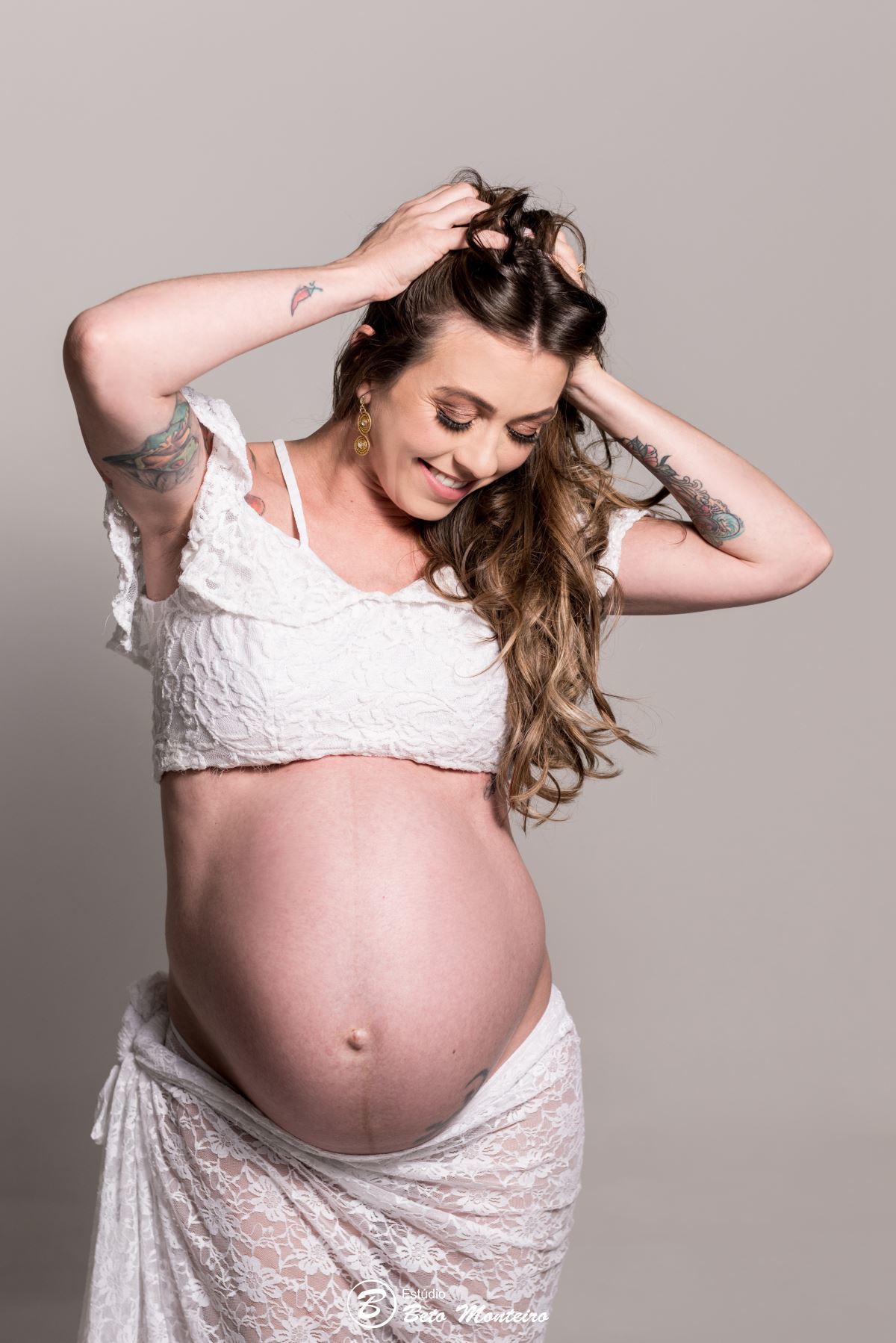 Book Gestante e Família em Curitiba - Book de gestante em estúdio - ensaio de gestante - book em estúdio - book externo - ensaio gestante externo - sessão fotográfica - Grávida - Gestação - Estúdio Beto Monteiro - Pâmela- Renato - Julieta - Lorenzo - Pets