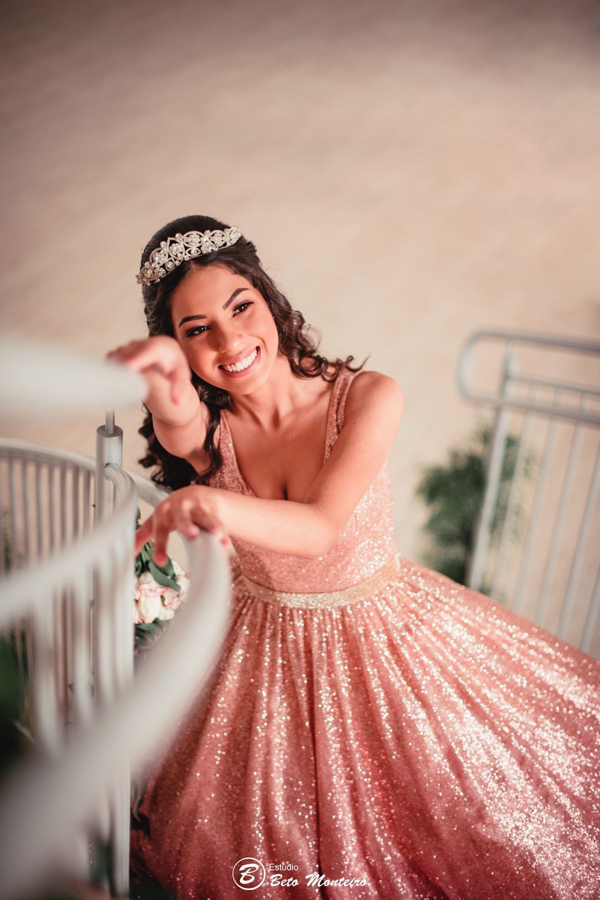 Aniversário de 15 anos - Foto e Filmagem - Debutante - Estúdio Beto Monteiro - Curitiba - fotografo de 15 anos - fotógrafa - sessão de fotos - book de fotos - book de 15 anos - fotografo - chácara ienkot - vestido de debutante - Maria Eduarda - Duda