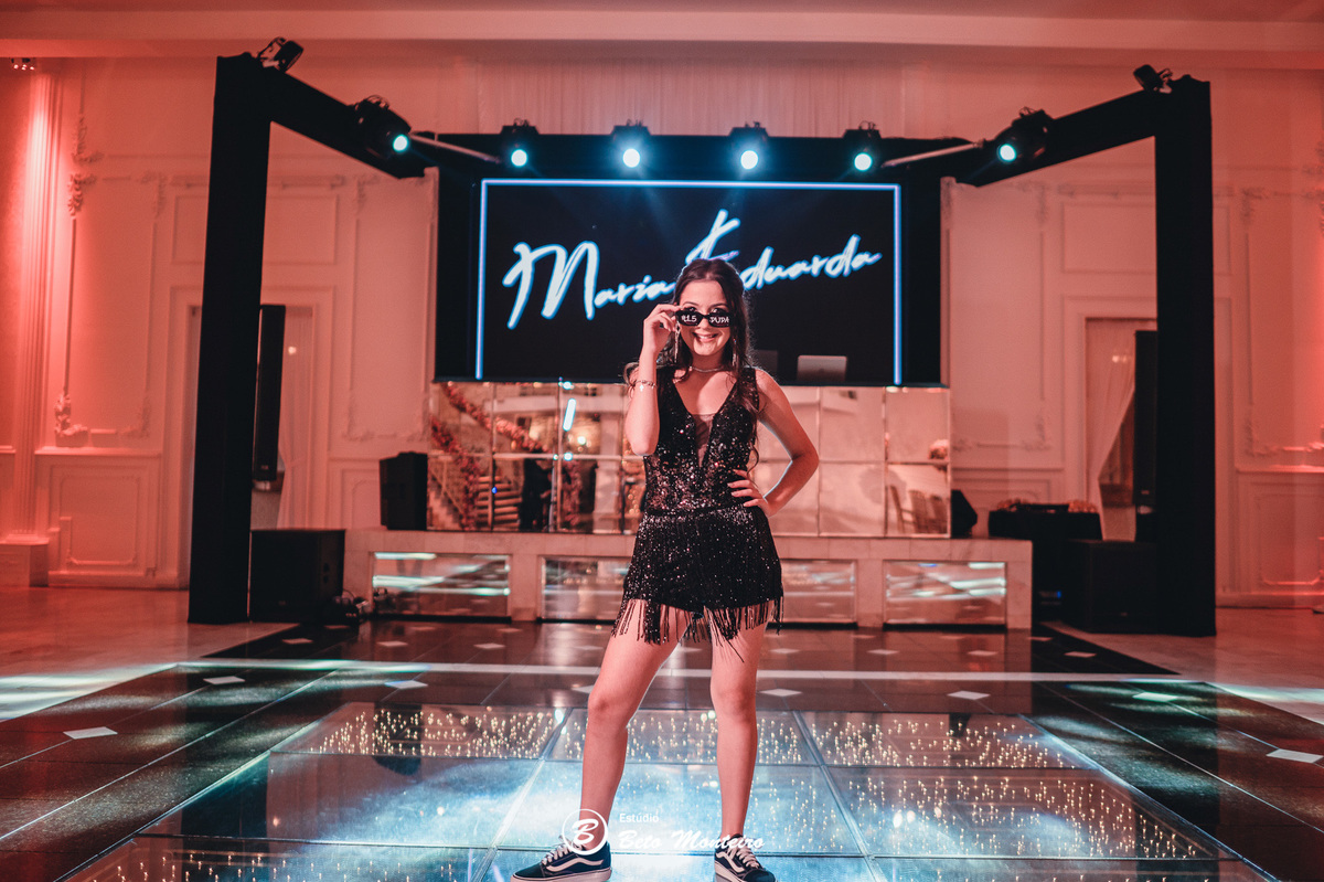Aniversário de 15 anos - Foto e Filmagem - Debutante - Estúdio Beto Monteiro - Curitiba - fotografo de 15 anos - sessao de fotos - book de 15 anos - fotografo - Maria eduarda rossato - castello reale - pedro aquino - sol cerimonial - vestido azul