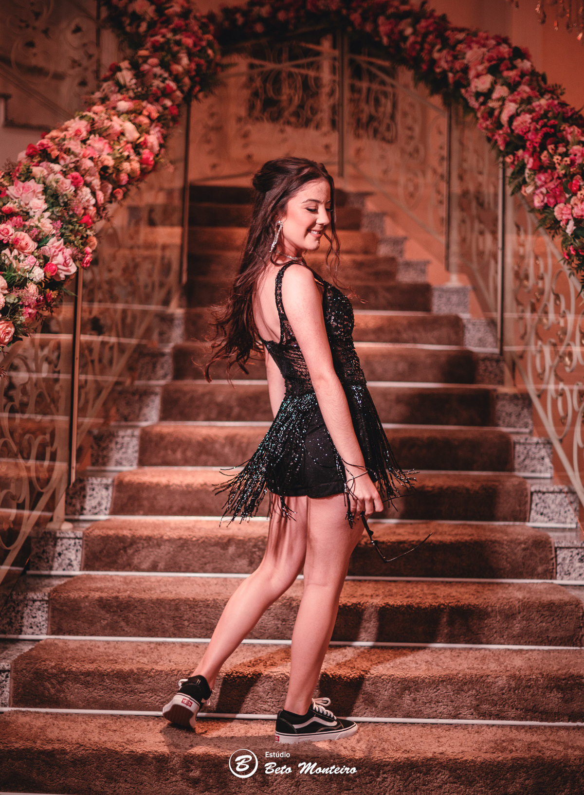 Aniversário de 15 anos - Foto e Filmagem - Debutante - Estúdio Beto Monteiro - Curitiba - fotografo de 15 anos - sessao de fotos - book de 15 anos - fotografo - Maria eduarda rossato - castello reale - pedro aquino - sol cerimonial - vestido azul