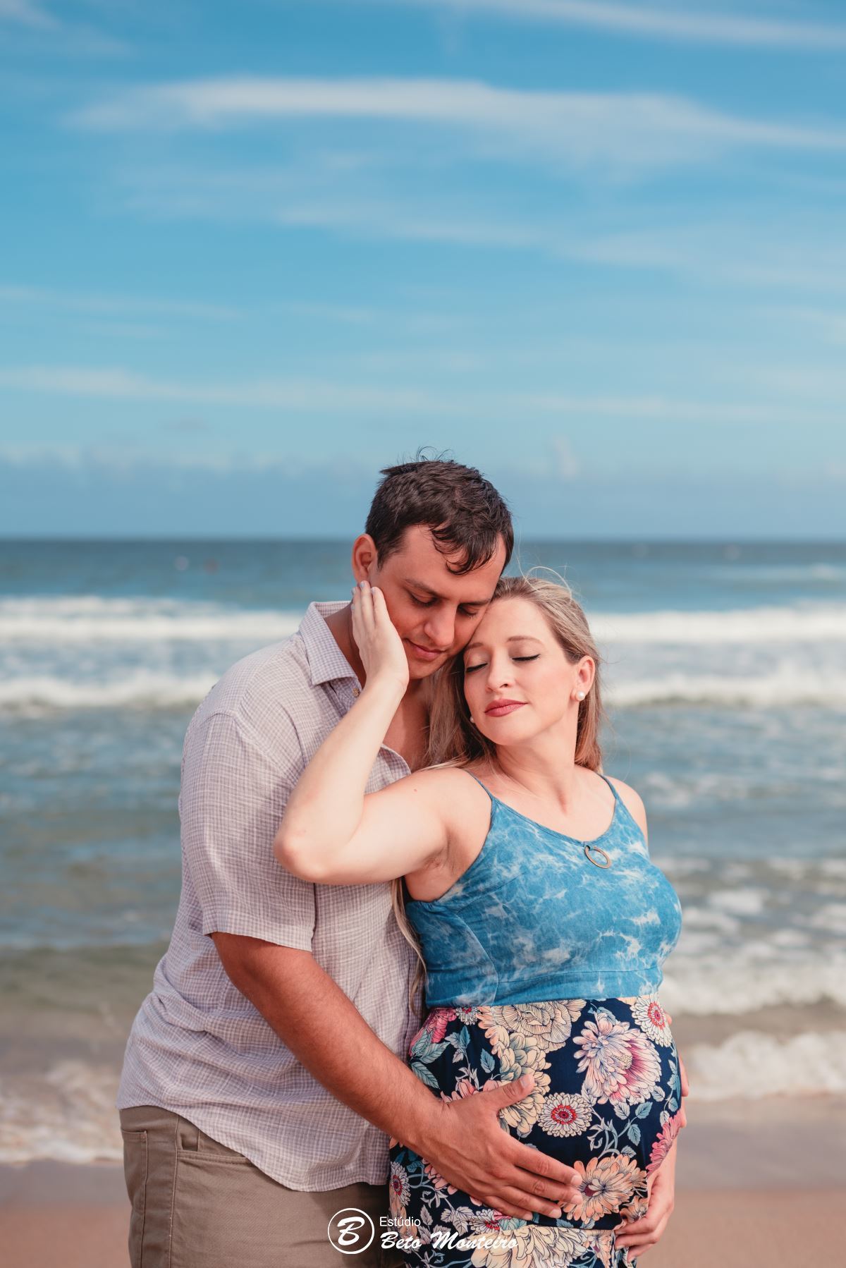 Book Gestante e Família em Curitiba - Book gestante - Book de gestante lifestyle - Fotos ao ar livre - Grávida - Gestação - Book de gestante na praia - São Chico - Estúdio Beto Monteiro - São Francisco do Sul - Andrea - Juliano - Amanda - Bianca