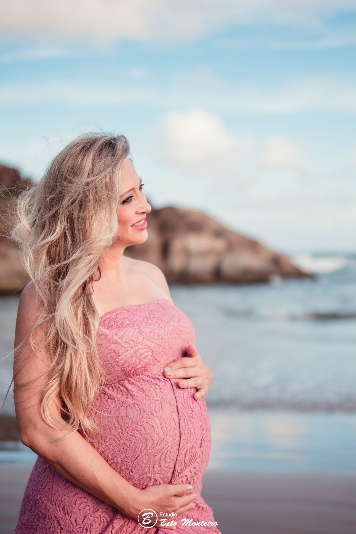 Book Gestante e Família em Curitiba - Book gestante - Book de gestante lifestyle - Fotos ao ar livre - Grávida - Gestação - Book de gestante na praia - São Chico - Estúdio Beto Monteiro - São Francisco do Sul - Andrea - Juliano - Amanda - Bianca
