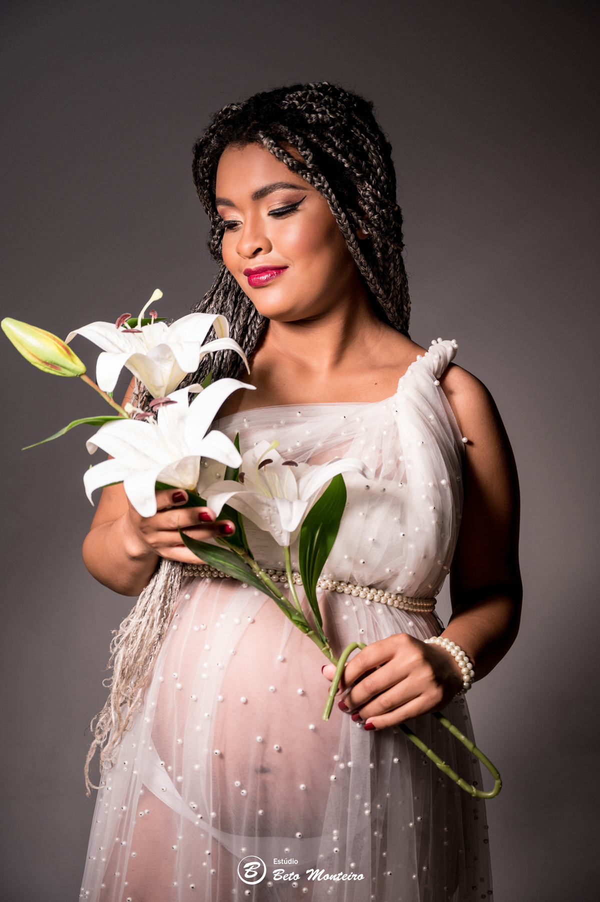 Book Gestante e Família em Curitiba - Book de gestante em estúdio - ensaio de gestante - book em estúdio - sessão fotográfica - Grávida - Gestação - Sessão de gestante - Estúdio Beto Monteiro - Mariana Sanchez - Mari - Mãe de menino