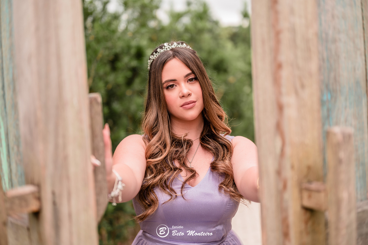 Aniversário de 15 anos - Foto e Filmagem - Debutante - Estúdio Beto Monteiro - Curitiba - fotografo de 15 anos - fotógrafa - sessão de fotos - book de fotos - book de 15 anos - fotografo - chácara ienkot - vestido de debutante - Isadora