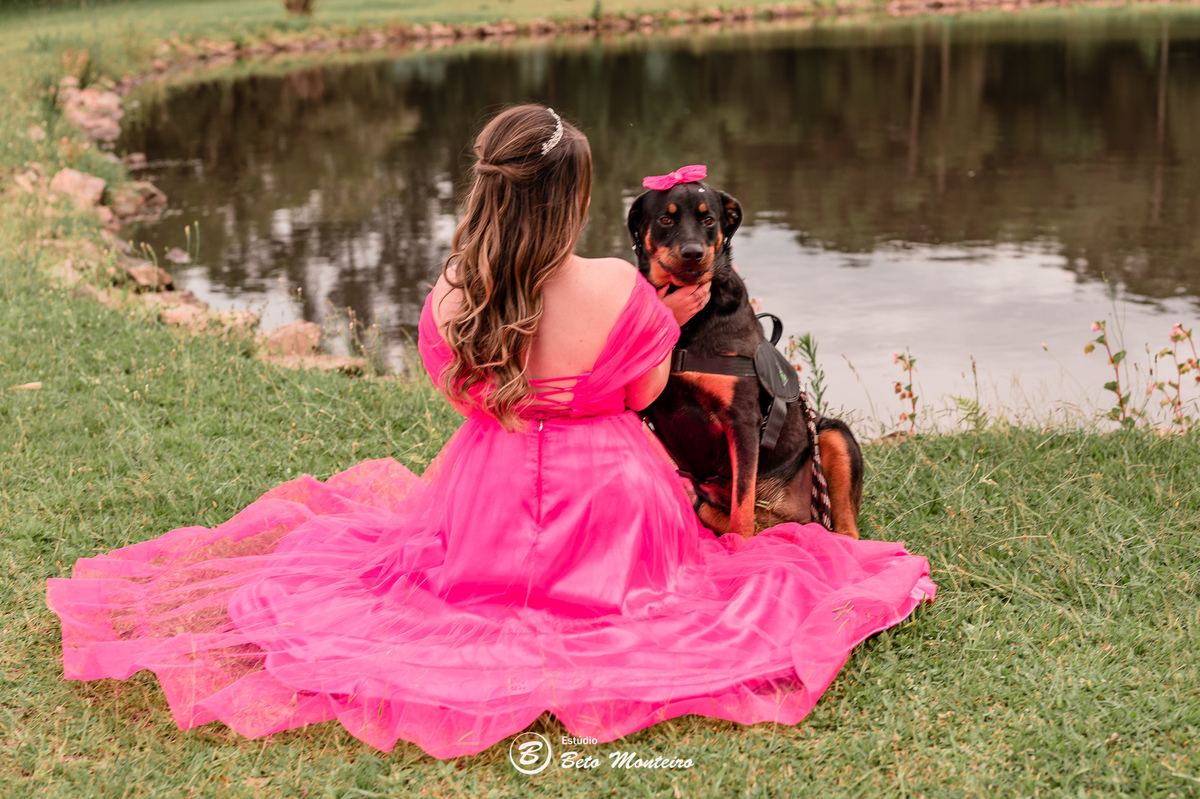 Aniversário de 15 anos - Foto e Filmagem - Debutante - Estúdio Beto Monteiro - Curitiba - fotografo de 15 anos - fotógrafa - sessão de fotos - book de fotos - book de 15 anos - fotografo - chácara ienkot - vestido de debutante - Isadora