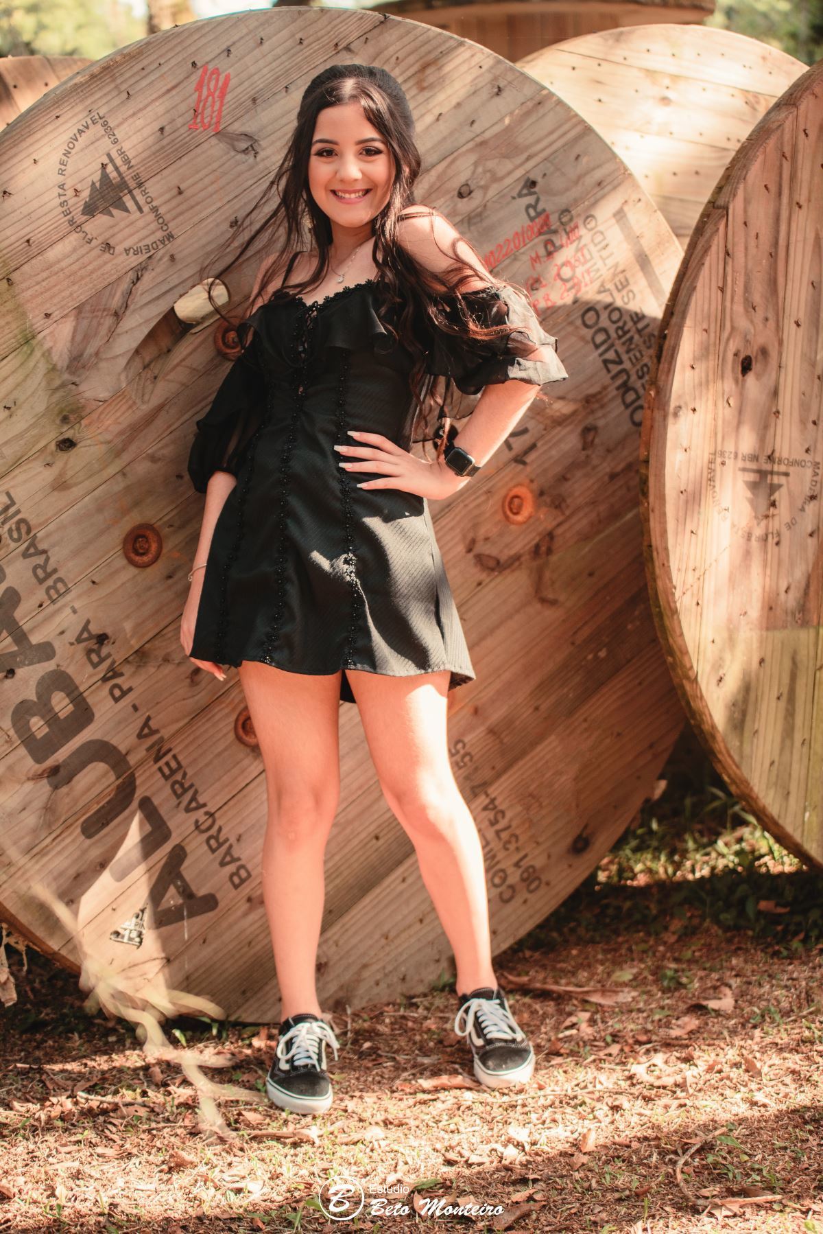Aniversário de 15 anos - Foto e Filmagem - Debutante - Estúdio Beto Monteiro - Curitiba - fotografo de 15 anos - fotógrafa - sessão de fotos - book de fotos - book de 15 anos - fotografo - chácara ienkot - vestido de debutante - Maria Eduarda Rossato
