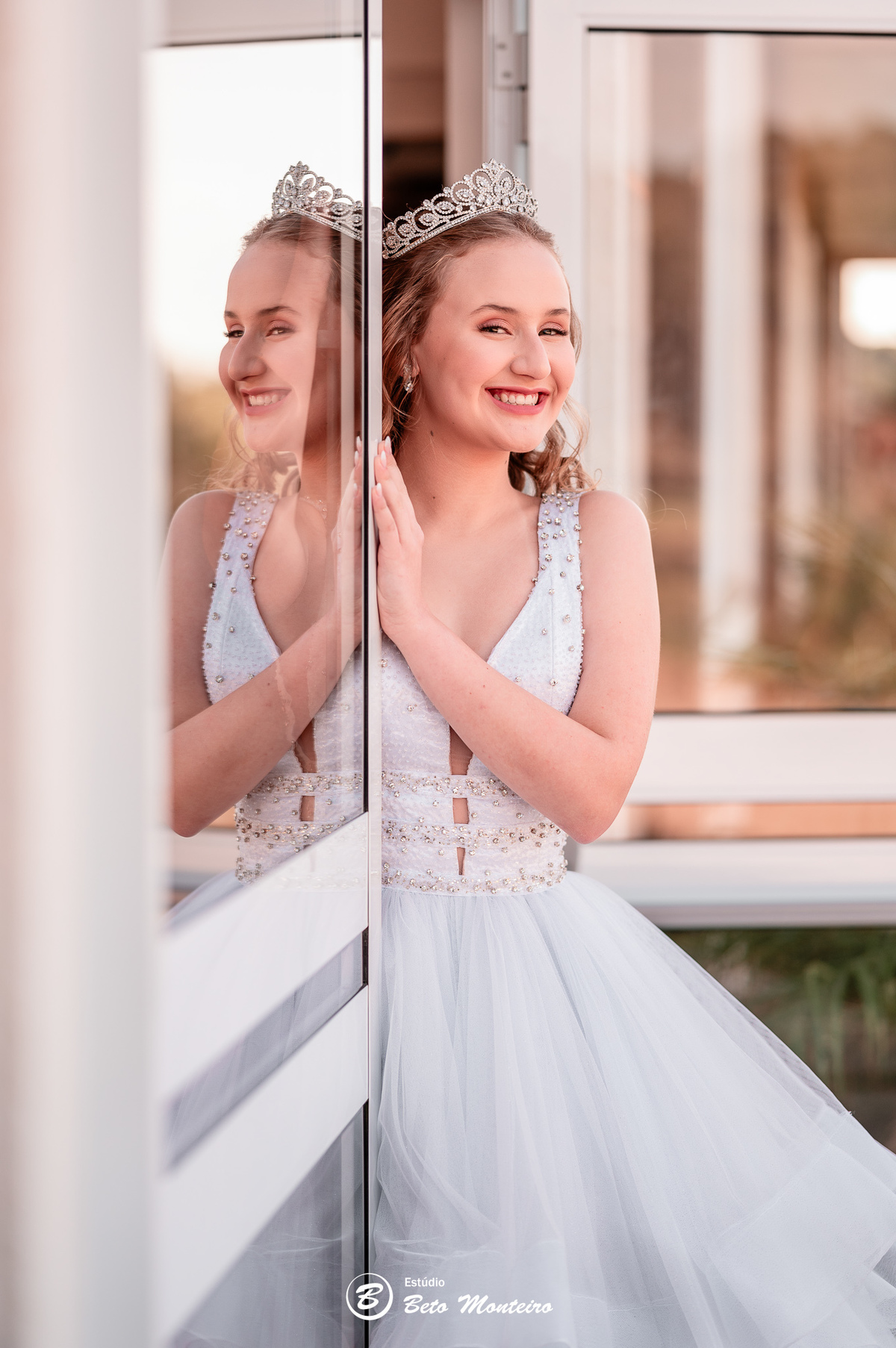 Aniversário de 15 anos - Foto e Filmagem - Debutante - Estúdio Beto Monteiro - Curitiba - fotografo de 15 anos - fotógrafa - sessão de fotos - book de fotos - book de 15 anos - chácara ienkot - vestido de debutante - Fabíola