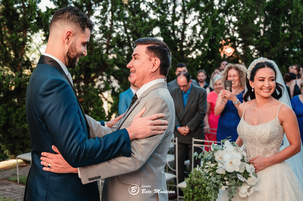 fotografo de casamento - videos de casamento - filmagem - casamento - cinegrafista - filmmaker - wedding - produtora - curitiba - estudio beto monteiro - casal - pre wedding - emma e carlos - castello reale - colombo - casamento externo
