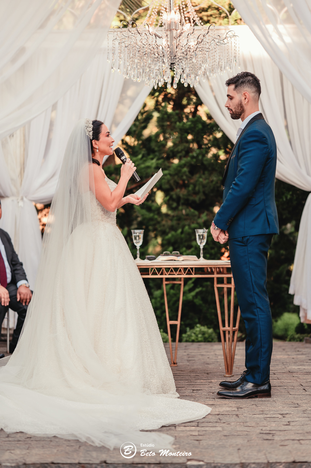 fotografo de casamento - videos de casamento - filmagem - casamento - cinegrafista - filmmaker - wedding - produtora - curitiba - estudio beto monteiro - casal - pre wedding - emma e carlos - castello reale - colombo - casamento externo