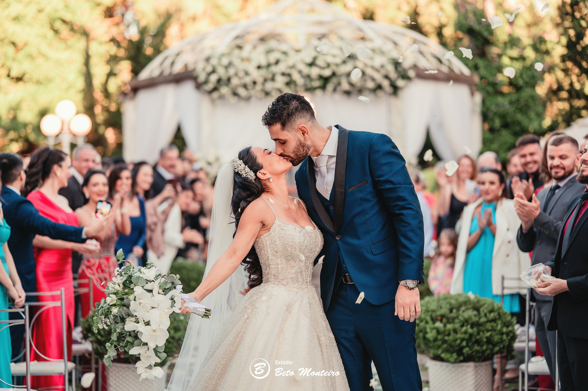 fotografo de casamento - videos de casamento - filmagem - casamento - cinegrafista - filmmaker - wedding - produtora - curitiba - estudio beto monteiro - casal - pre wedding - emma e carlos - castello reale - colombo - casamento externo