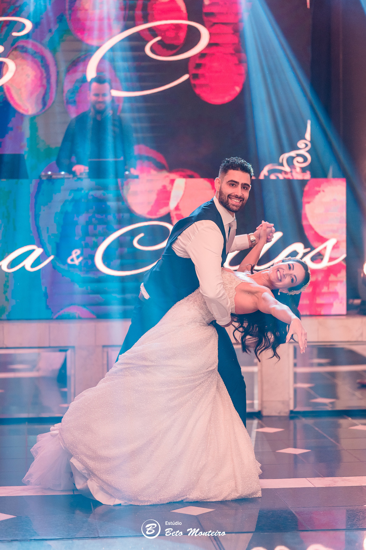fotografo de casamento - videos de casamento - filmagem - casamento - cinegrafista - filmmaker - wedding - produtora - curitiba - estudio beto monteiro - casal - pre wedding - emma e carlos - castello reale - colombo - casamento externo