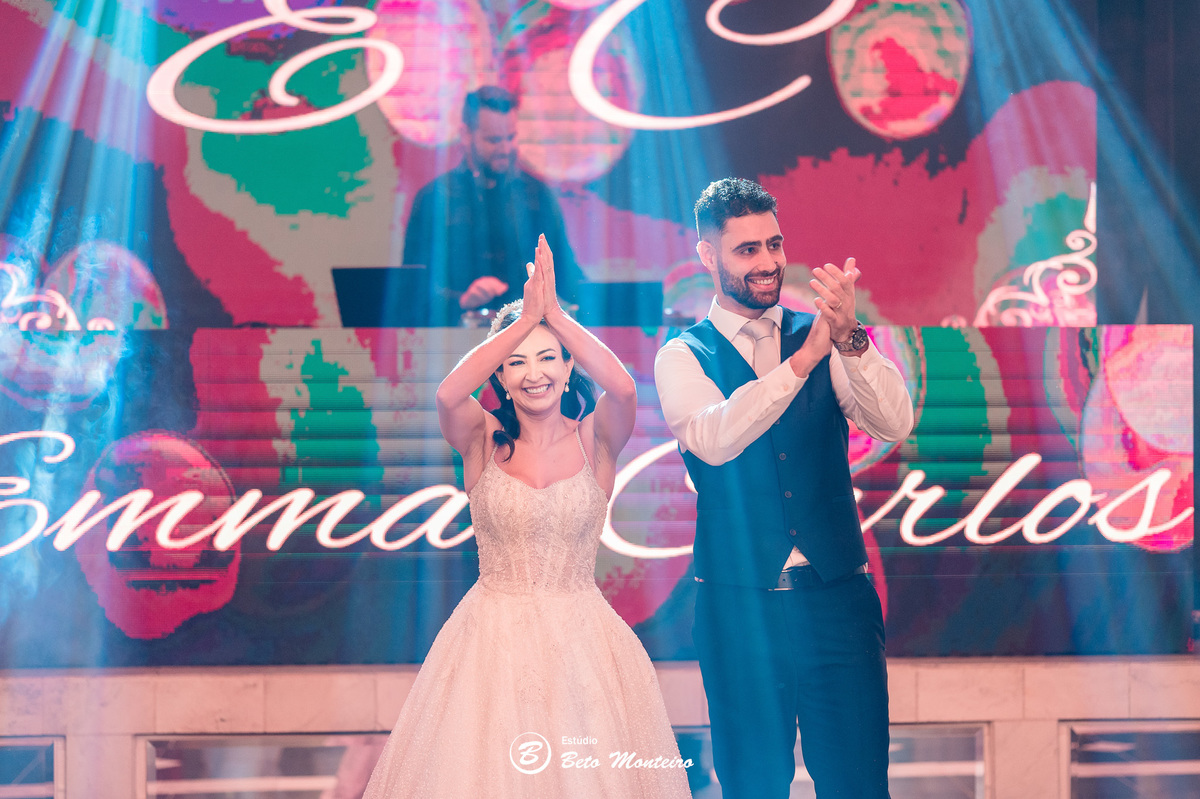 fotografo de casamento - videos de casamento - filmagem - casamento - cinegrafista - filmmaker - wedding - produtora - curitiba - estudio beto monteiro - casal - pre wedding - emma e carlos - castello reale - colombo - casamento externo