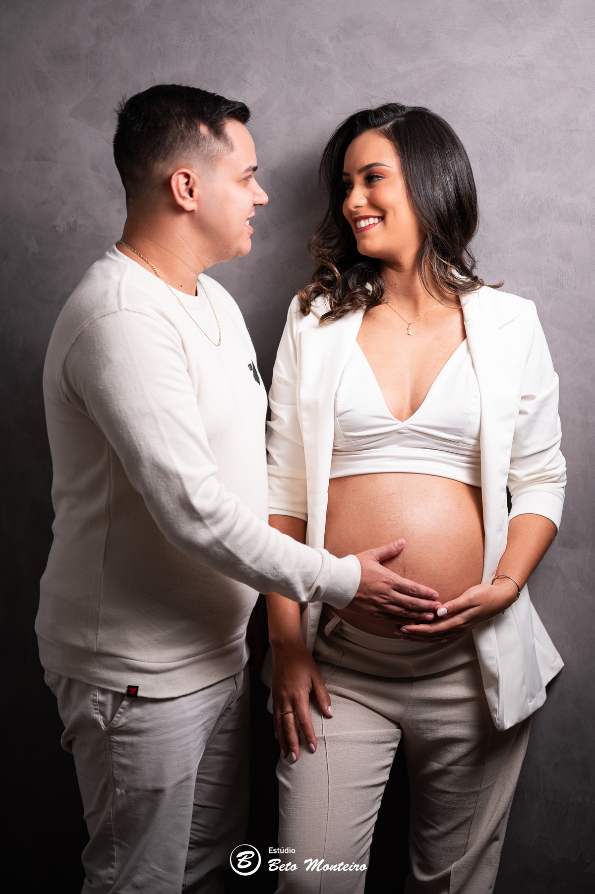 Book Gestante e Família em Curitiba - Book de gestante em estúdio - ensaio de gestante - book em estúdio - sessão fotográfica - Grávida - Gestação - Sessão de gestante - Estúdio Beto Monteiro - Jady - Daniel - Samuel