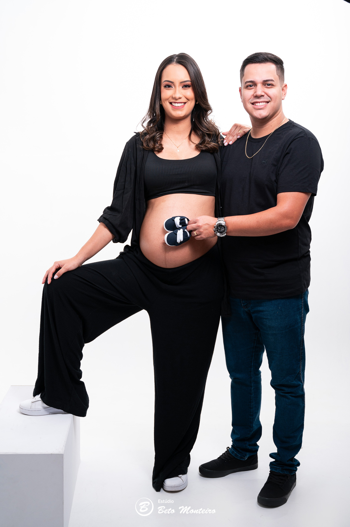 Book Gestante e Família em Curitiba - Book de gestante em estúdio - ensaio de gestante - book em estúdio - sessão fotográfica - Grávida - Gestação - Sessão de gestante - Estúdio Beto Monteiro - Jady - Daniel - Samuel
