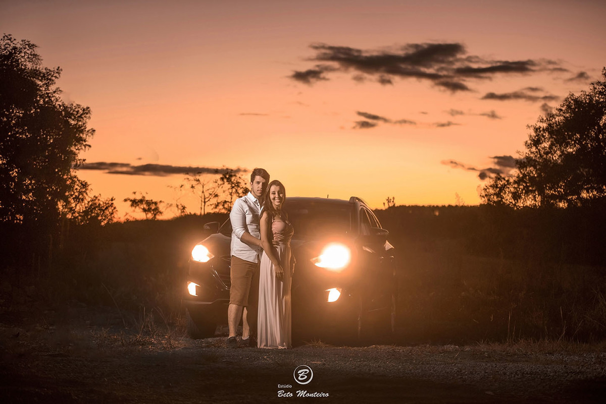 Casamento - Pré-Casamento - Pré-wedding - Trash the dress - Book de casal - Sessão de noivos - Estúdio Beto Monteiro - Curitiba - rio - montanha - floresta - violão - cantora - ceu azul - recanto dos papagaios - palmeira - Clarissa Bastos e Lucas Moreno
