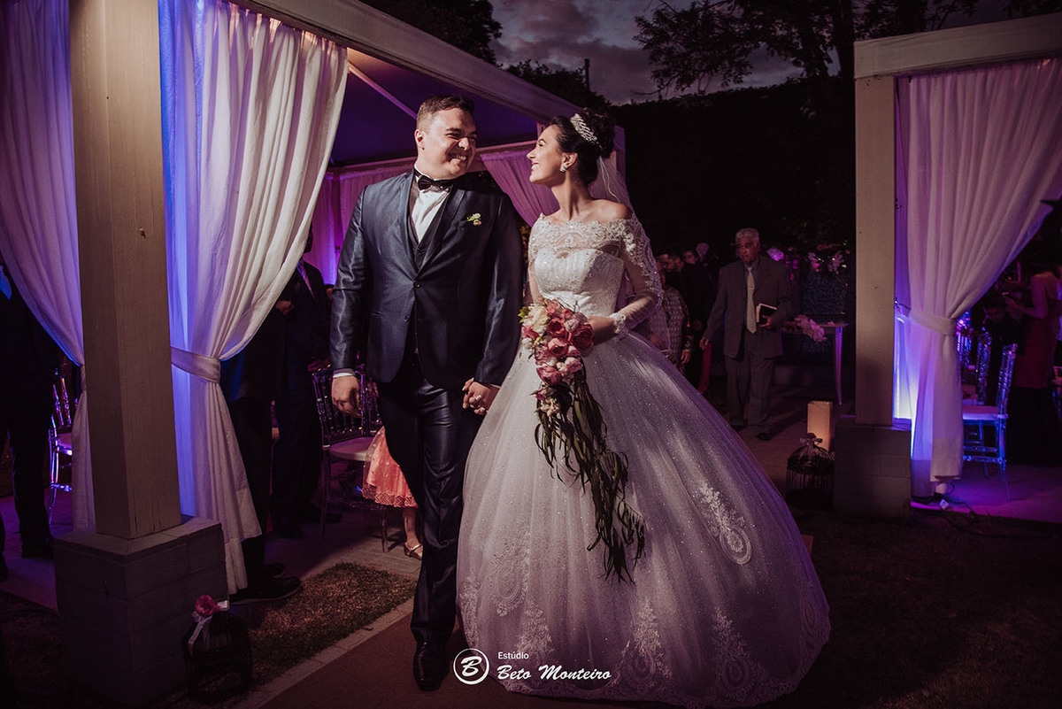 Casamento - Pré-Casamento - Pré-wedding - Trash the dress - Book de casal - Sessão de noivos - Estúdio Beto Monteiro - Curitiba - Deucher Hall - Buffet Deucher - Patricia Stocco e Thomas Maurilio - fotografo de casamento