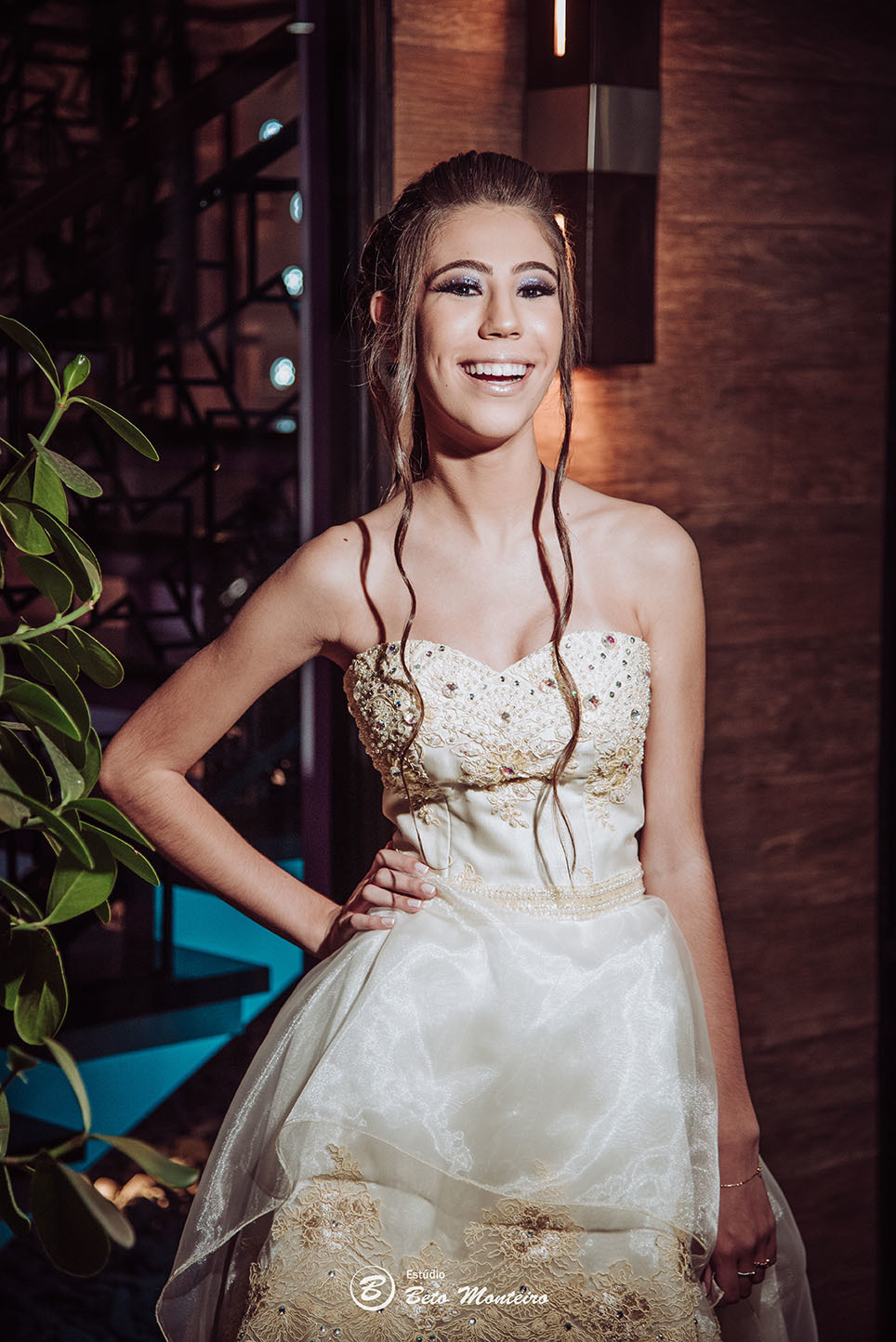 Aniversário de 15 anos - Cobertura fotografica - Cobertura de filmagem - Foto e Filmagem de 15 anos - Debutante - Estúdio Beto Monteiro - Curitiba - fotografo de 15 anos - ohana restaurante - Ananda lima makeup - pink cerimonial