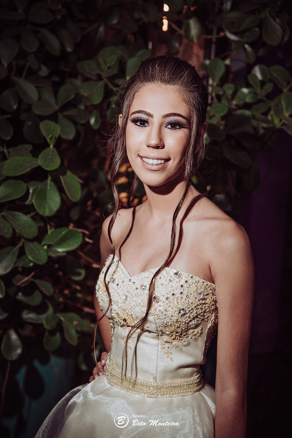 Aniversário de 15 anos - Cobertura fotografica - Cobertura de filmagem - Foto e Filmagem de 15 anos - Debutante - Estúdio Beto Monteiro - Curitiba - fotografo de 15 anos - ohana restaurante - Ananda lima makeup - pink cerimonial