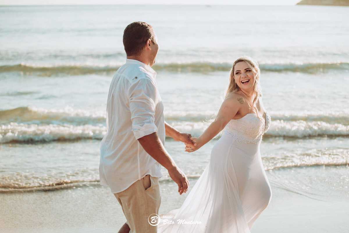 Casamento - Wedding - Pré-Casamento - Cobertura de casamento - foto e filmagem de casamento - Wedding Day - Pré-Wedding - Trash the dress - Estúdio Beto Monteiro - Curitiba - bombinhas - balneario camboriu - casal de branco