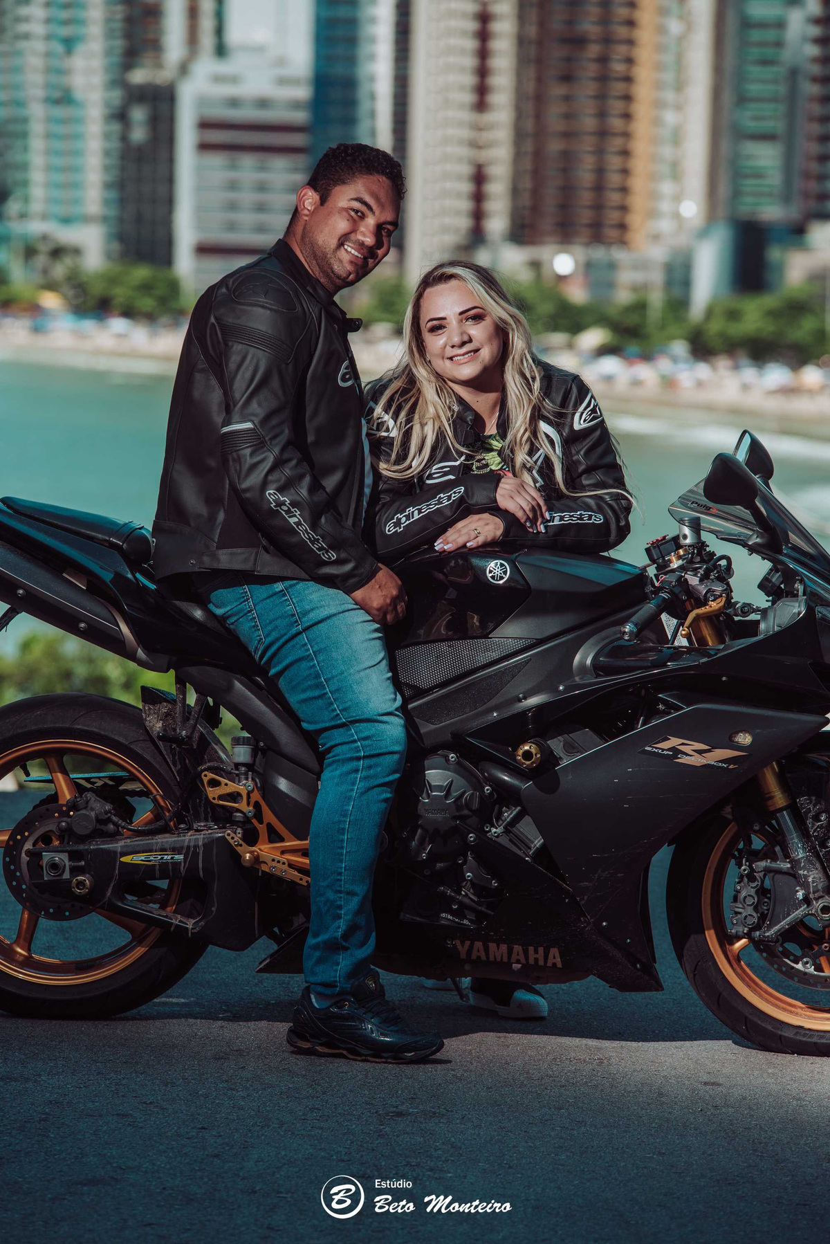 Casamento - Wedding - Pré-Casamento - Cobertura de casamento - foto e filmagem de casamento - Wedding Day - Pré-Wedding - Trash the dress - Estúdio Beto Monteiro - Curitiba - bombinhas - balneario camboriu - casal de branco