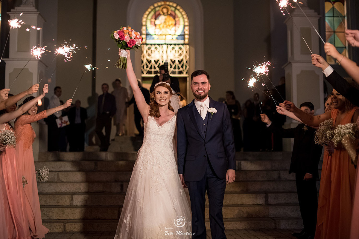 Casamento - Wedding - Pré-Casamento - Cobertura de casamento - foto e filmagem de casamento - Wedding Day - Pré-Wedding - Trash the dress - Estúdio Beto Monteiro - Curitiba - fotografia de casamento - são josé dos pinhais - winners - saida dos noivos