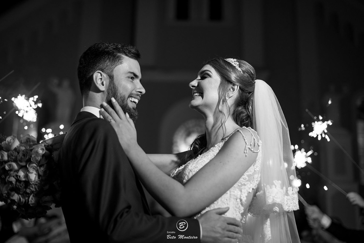 Casamento - Wedding - Pré-Casamento - Cobertura de casamento - foto e filmagem de casamento - Wedding Day - Pré-Wedding - Trash the dress - Estúdio Beto Monteiro - Curitiba - fotografia de casamento - são josé dos pinhais - winners - saida dos noivos
