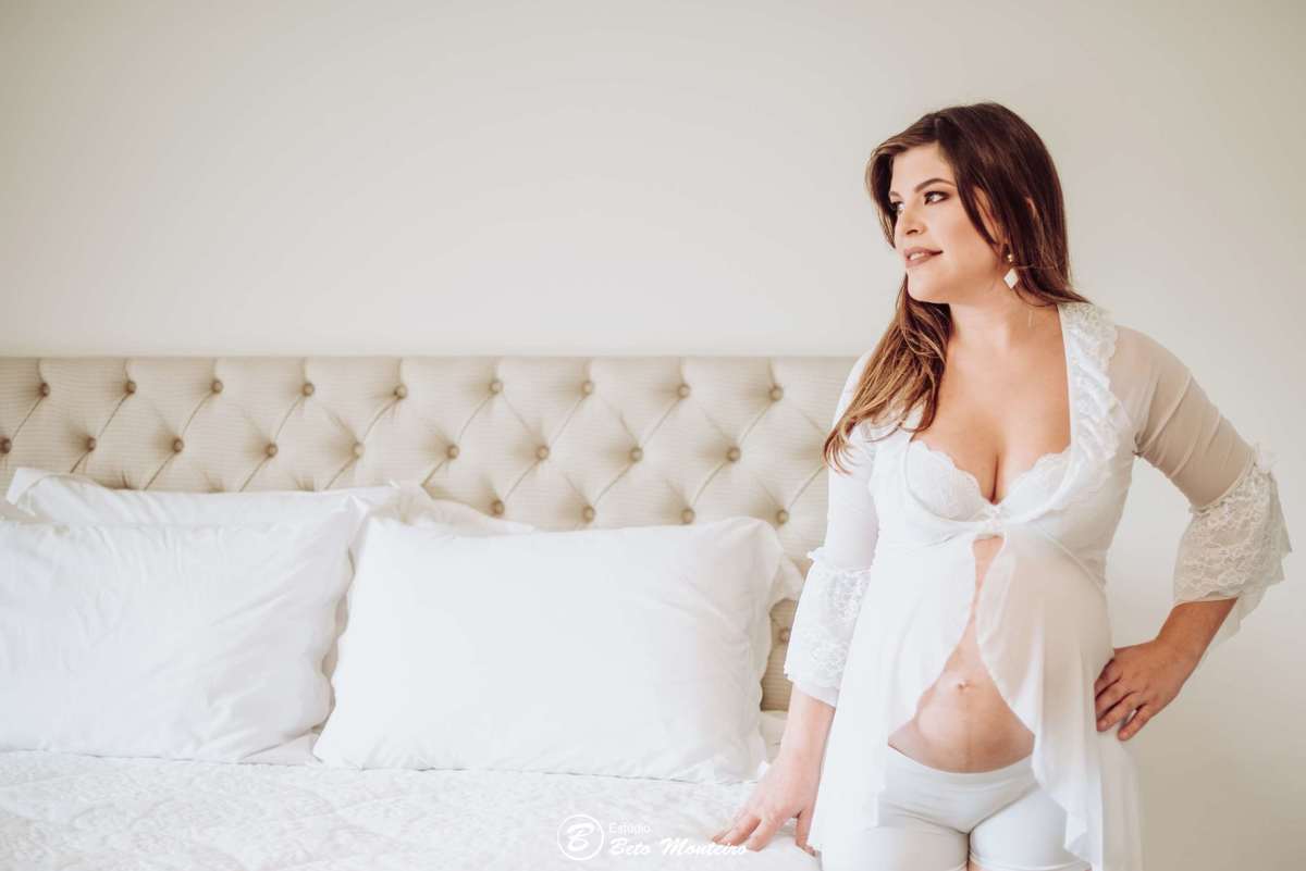 Laura Monteiro e Kleber - Isabela - Book Gestante e Familia em Curitiba - Book de gestante lifestyle - Fotos ao ar livre - Grávida - Gestação - Estudio Beto Monteiro - casa donaire - lifestyle