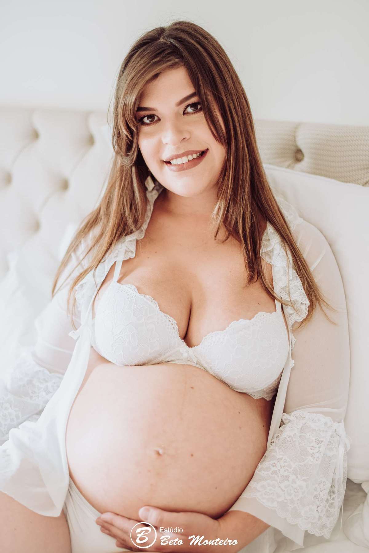 Laura Monteiro e Kleber - Isabela - Book Gestante e Familia em Curitiba - Book de gestante lifestyle - Fotos ao ar livre - Grávida - Gestação - Estudio Beto Monteiro - casa donaire - lifestyle