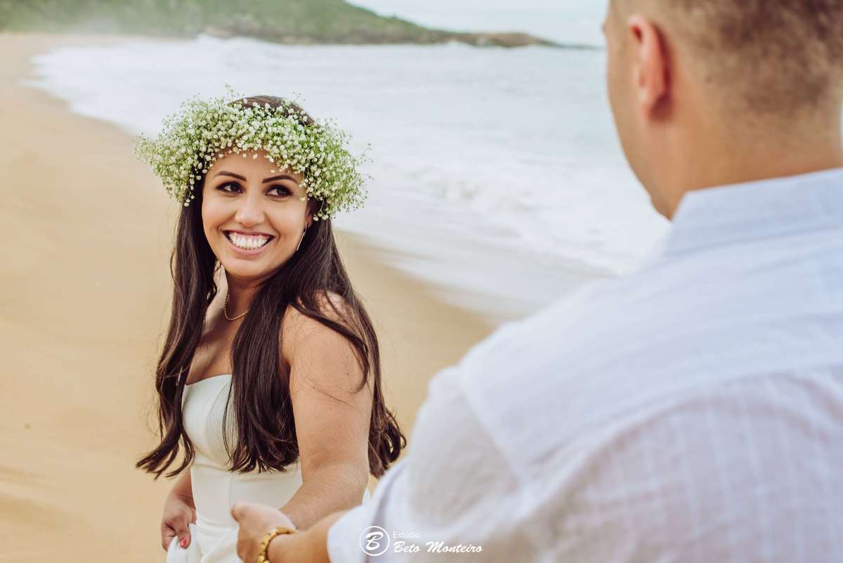 Casamento - Wedding - Pré - Cobertura de casamento - foto e filmagem de casamento - fotografo de casamento curitiba - Pré-Wedding - Trash the dress - Estúdio Beto Monteiro - Curitiba - balneario camboriu - bc - laranjeiras - taquarinhas - Céu azul - praia
