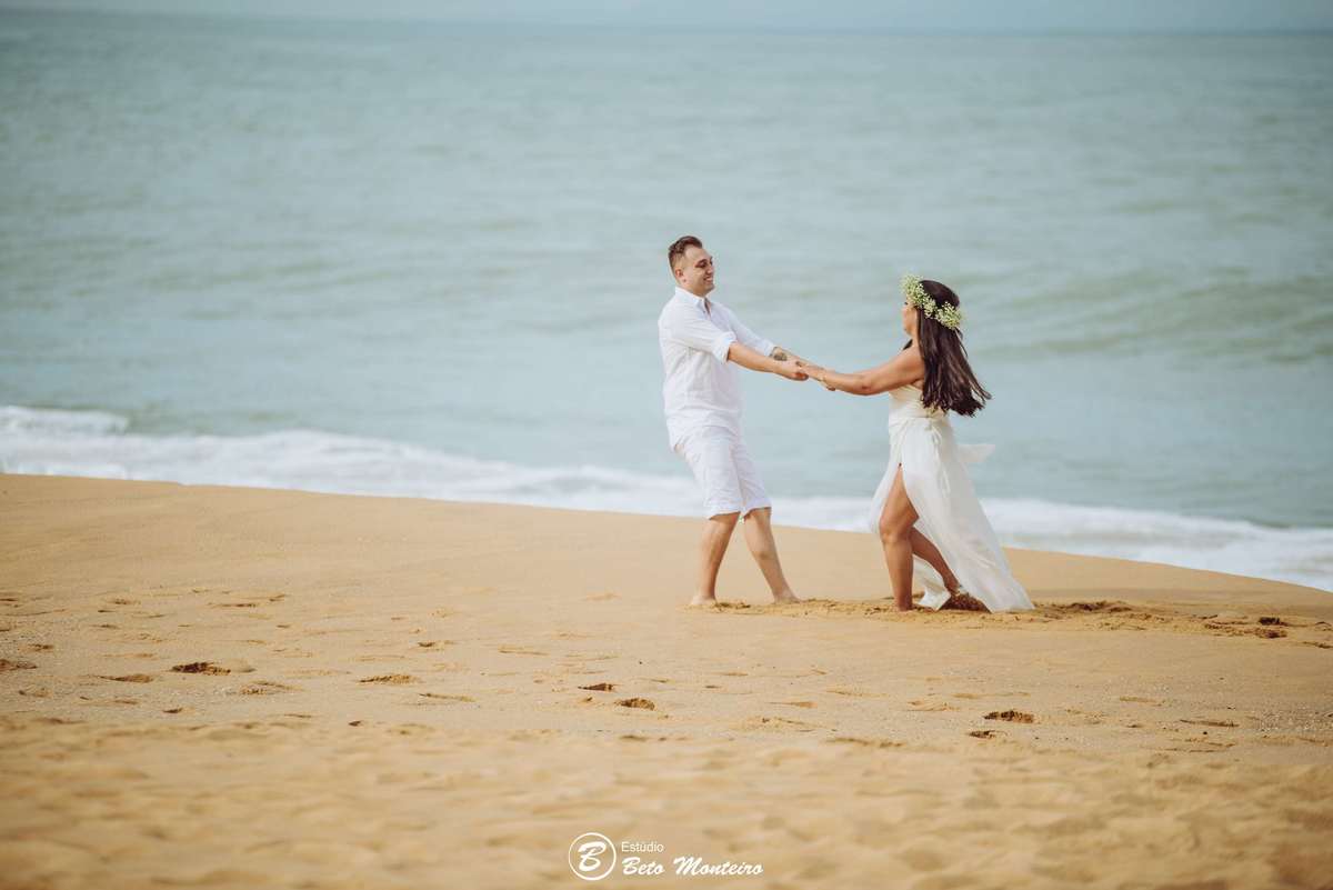 Casamento - Wedding - Pré - Cobertura de casamento - foto e filmagem de casamento - fotografo de casamento curitiba - Pré-Wedding - Trash the dress - Estúdio Beto Monteiro - Curitiba - balneario camboriu - bc - laranjeiras - taquarinhas - Céu azul - praia