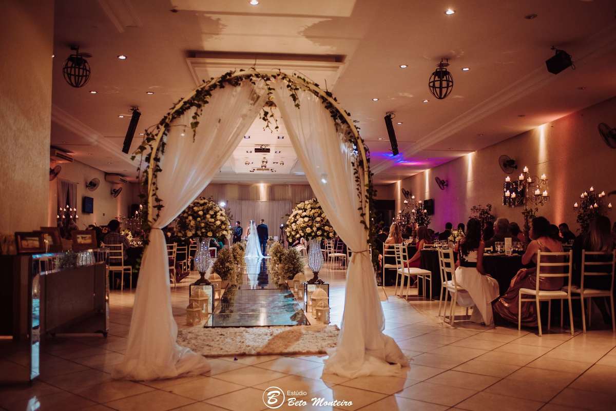 Casamento - Wedding - Pré-Casamento - Cobertura de casamento - foto e filmagem de casamento - Wedding Day - Pré-Wedding - Trash the dress - Estúdio Beto Monteiro - Curitiba - Siciliano - Isabel Cerimonialista - Priscilla e Denis - Hotel ibis