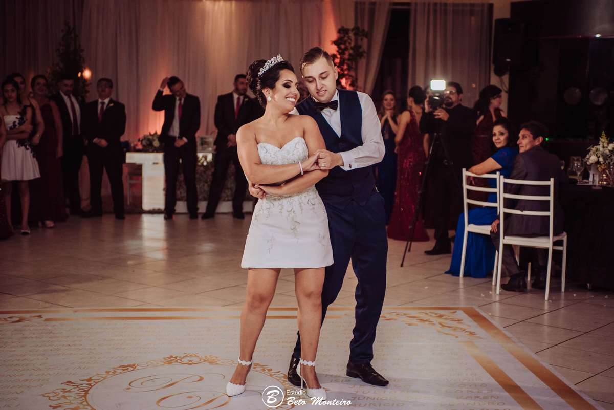 Casamento - Wedding - Pré-Casamento - Cobertura de casamento - foto e filmagem de casamento - Wedding Day - Pré-Wedding - Trash the dress - Estúdio Beto Monteiro - Curitiba - Siciliano - Isabel Cerimonialista - Priscilla e Denis - Hotel ibis
