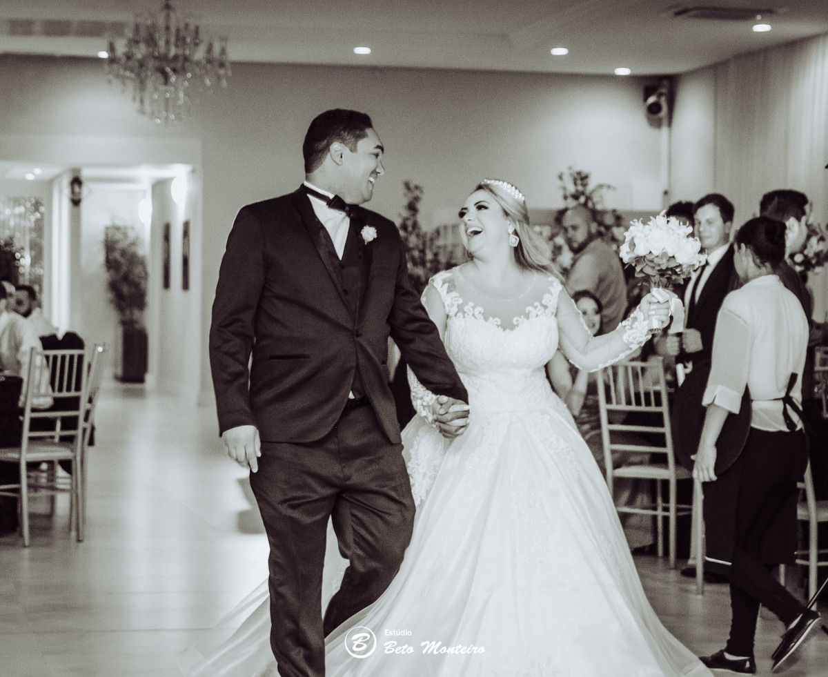 Casamento - Wedding - Pré-Casamento - Cobertura de casamento - foto e filmagem de casamento - Pré-Wedding - noiva - noivo - Estúdio Beto Monteiro - Curitiba - Catedral de sao jose dos pinhais - sitio roda dagua - patricia e ildevan - pathy e will
