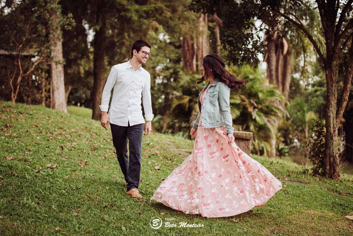 videos de casamento - filmagem - casamento - cinegrafista - videomaker - filmmaker - clipe - wedding - produtora - curitiba - estudio beto monteiro - casal - pre casamento - pre wedding - chacara laggus - thais e felipe - vestido rosa
