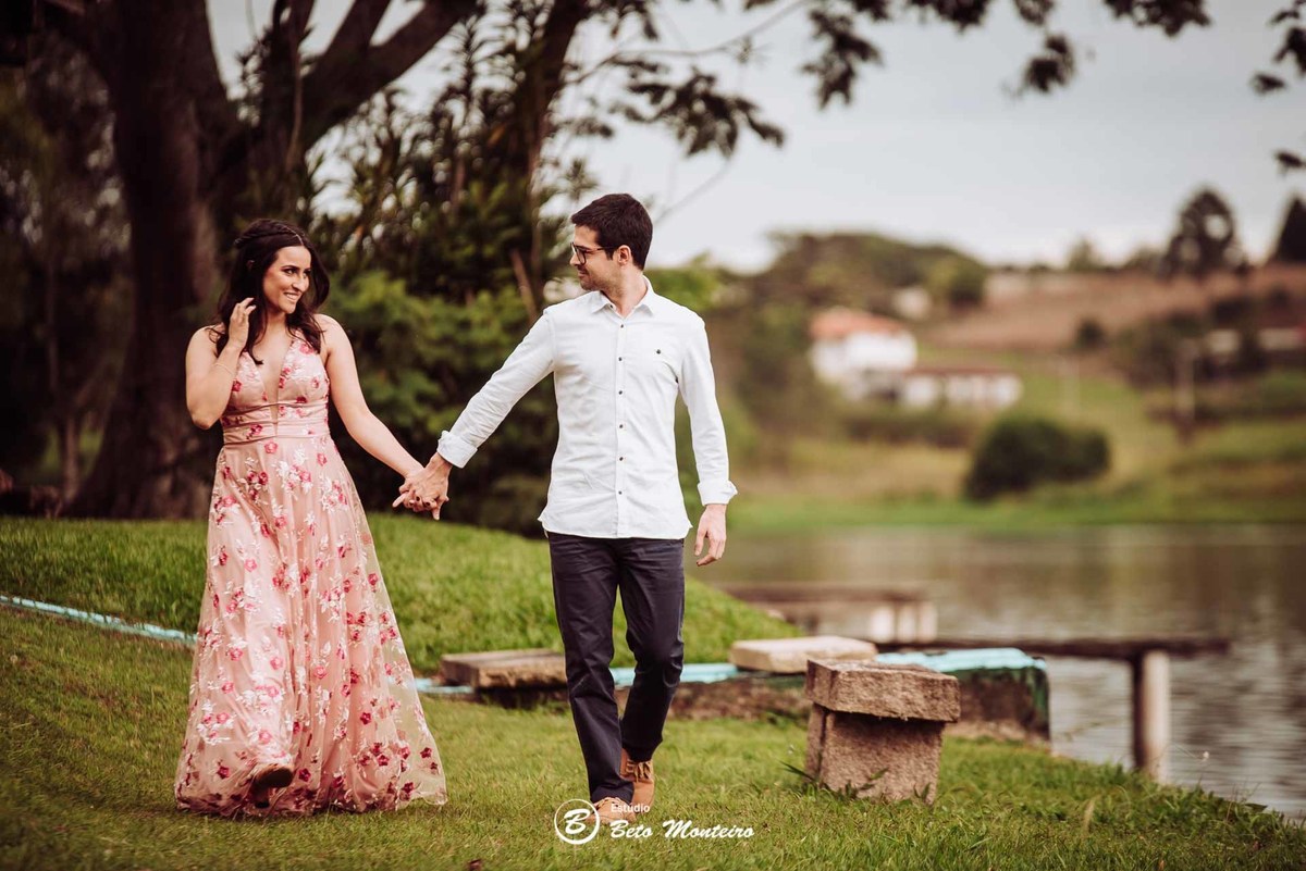videos de casamento - filmagem - casamento - cinegrafista - videomaker - filmmaker - clipe - wedding - produtora - curitiba - estudio beto monteiro - casal - pre casamento - pre wedding - chacara laggus - thais e felipe - vestido rosa