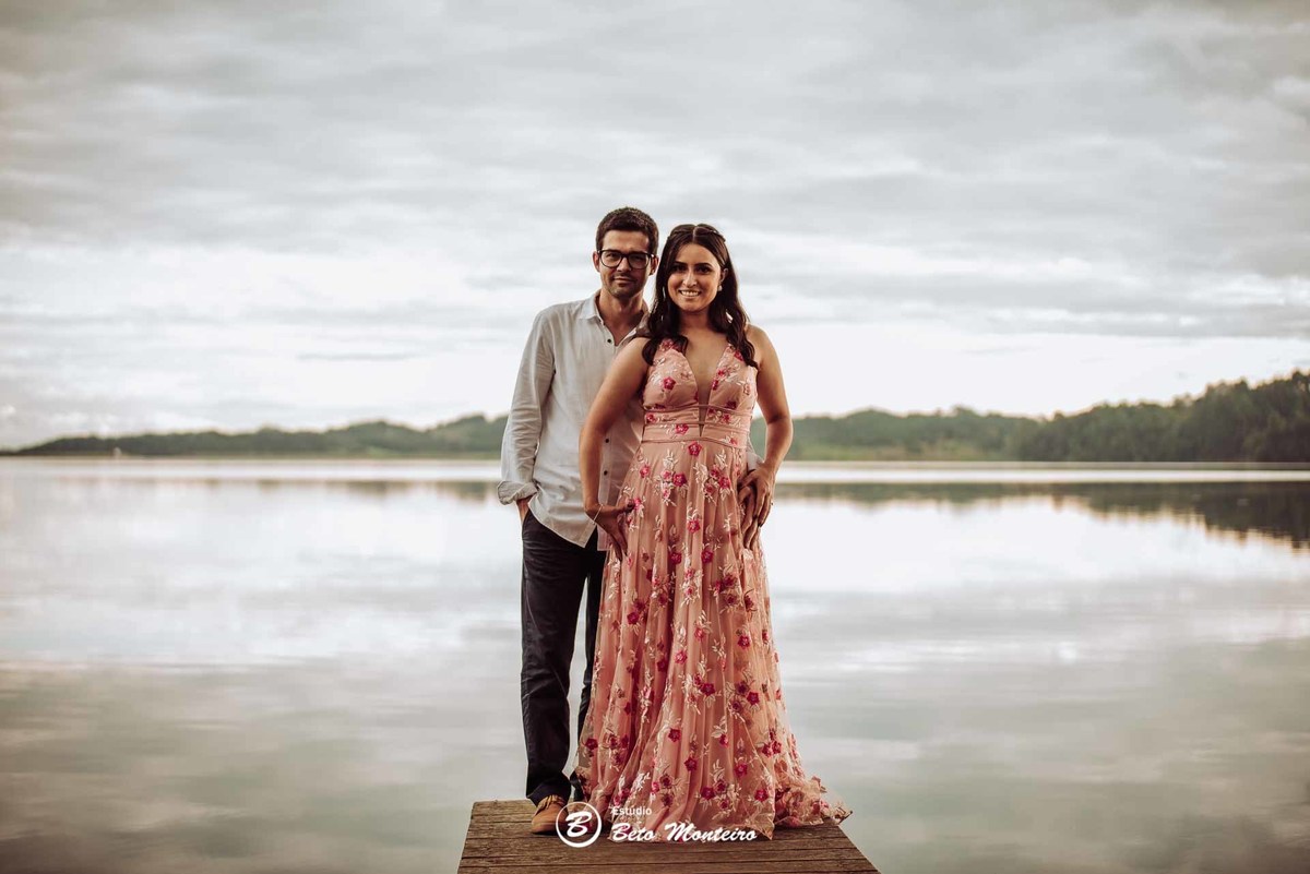 videos de casamento - filmagem - casamento - cinegrafista - videomaker - filmmaker - clipe - wedding - produtora - curitiba - estudio beto monteiro - casal - pre casamento - pre wedding - chacara laggus - thais e felipe - vestido rosa