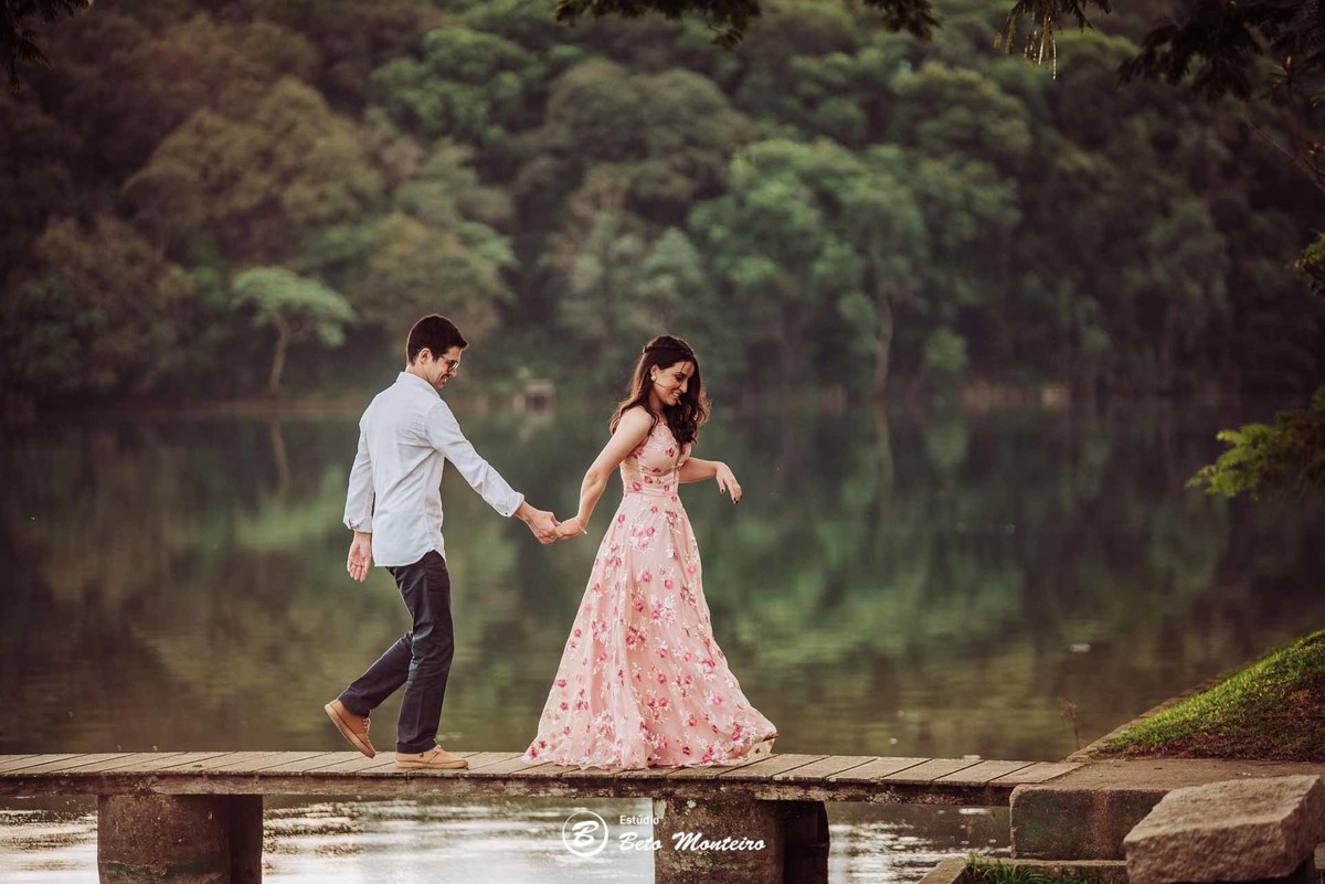 videos de casamento - filmagem - casamento - cinegrafista - videomaker - filmmaker - clipe - wedding - produtora - curitiba - estudio beto monteiro - casal - pre casamento - pre wedding - chacara laggus - thais e felipe - vestido rosa