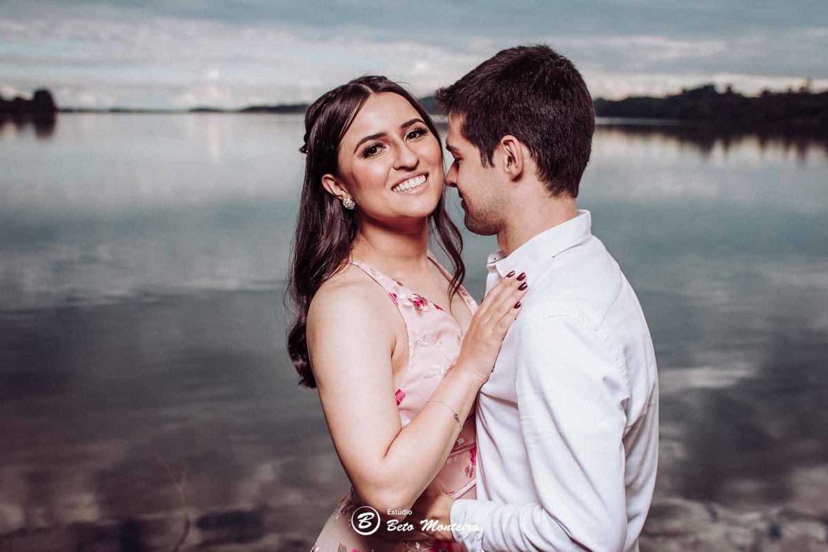 videos de casamento - filmagem - casamento - cinegrafista - videomaker - filmmaker - clipe - wedding - produtora - curitiba - estudio beto monteiro - casal - pre casamento - pre wedding - chacara laggus - thais e felipe - vestido rosa