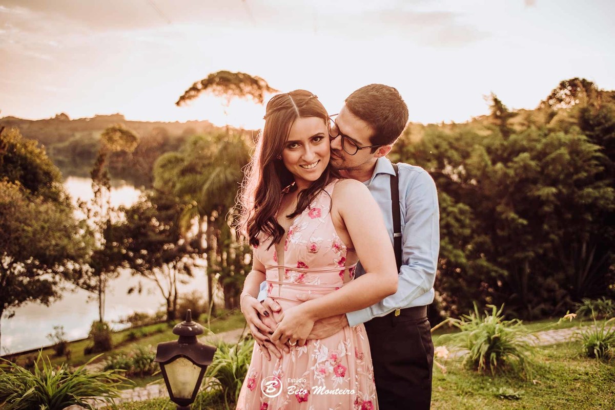 videos de casamento - filmagem - casamento - cinegrafista - videomaker - filmmaker - clipe - wedding - produtora - curitiba - estudio beto monteiro - casal - pre casamento - pre wedding - chacara laggus - thais e felipe - vestido rosa