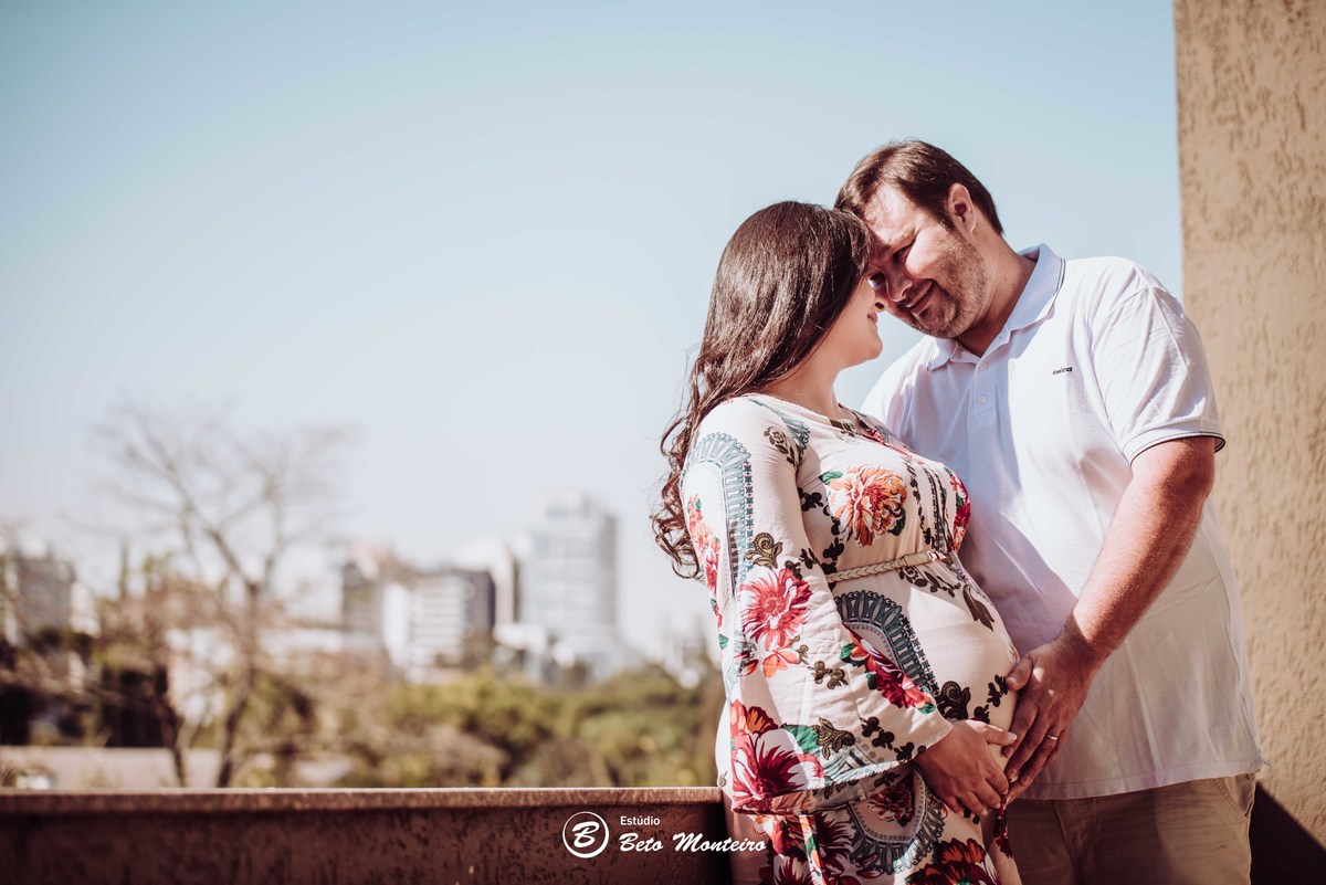 Karine Granza - Gelson - Theo - Book Gestante e Familia em Curitiba - Book de gestante lifestyle - Fotos ao ar livre - Grávida - Gestação - Estudio Beto Monteiro - casa donaire - lifestyle