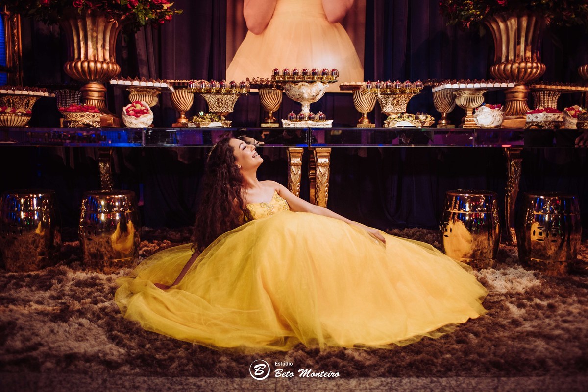 Aniversário de 15 anos - Cobertura fotografica - Cobertura de filmagem - Foto e Filmagem de 15 anos - Debutante - Estúdio Beto Monteiro - Curitiba - fotografo de 15 anos - sessao de fotos - book de fotos - book de 15 anos - espaço torres - luara