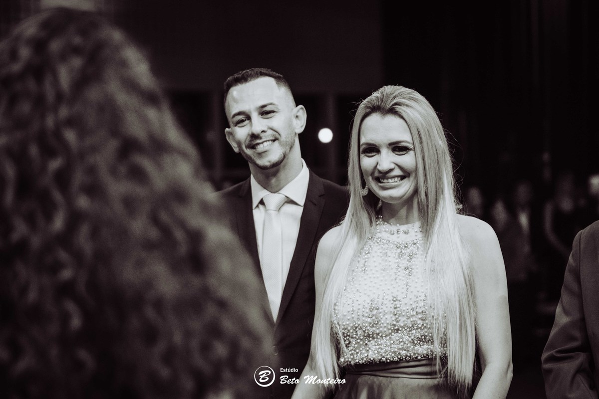 Aniversário de 15 anos - Cobertura fotografica - Cobertura de filmagem - Foto e Filmagem de 15 anos - Debutante - Estúdio Beto Monteiro - Curitiba - fotografo de 15 anos - sessao de fotos - book de fotos - book de 15 anos - espaço torres - luara