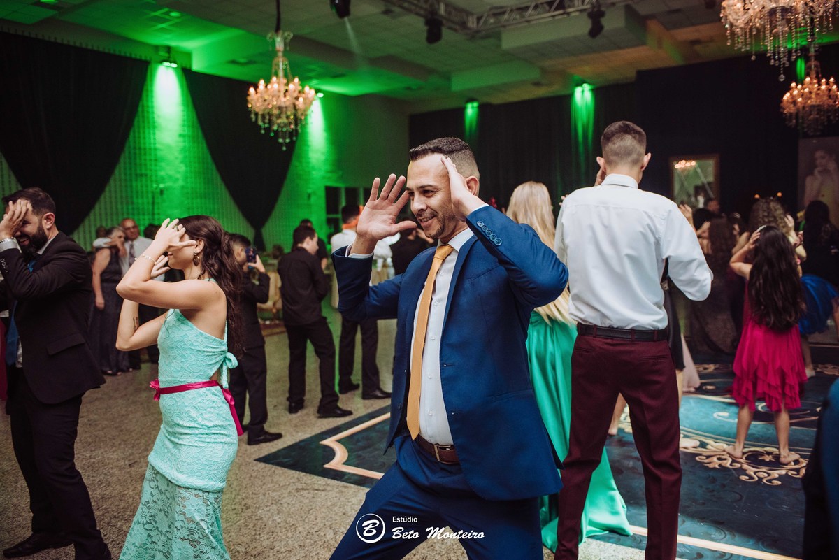 Aniversário de 15 anos - Cobertura fotografica - Cobertura de filmagem - Foto e Filmagem de 15 anos - Debutante - Estúdio Beto Monteiro - Curitiba - fotografo de 15 anos - sessao de fotos - book de fotos - book de 15 anos - espaço torres - luara