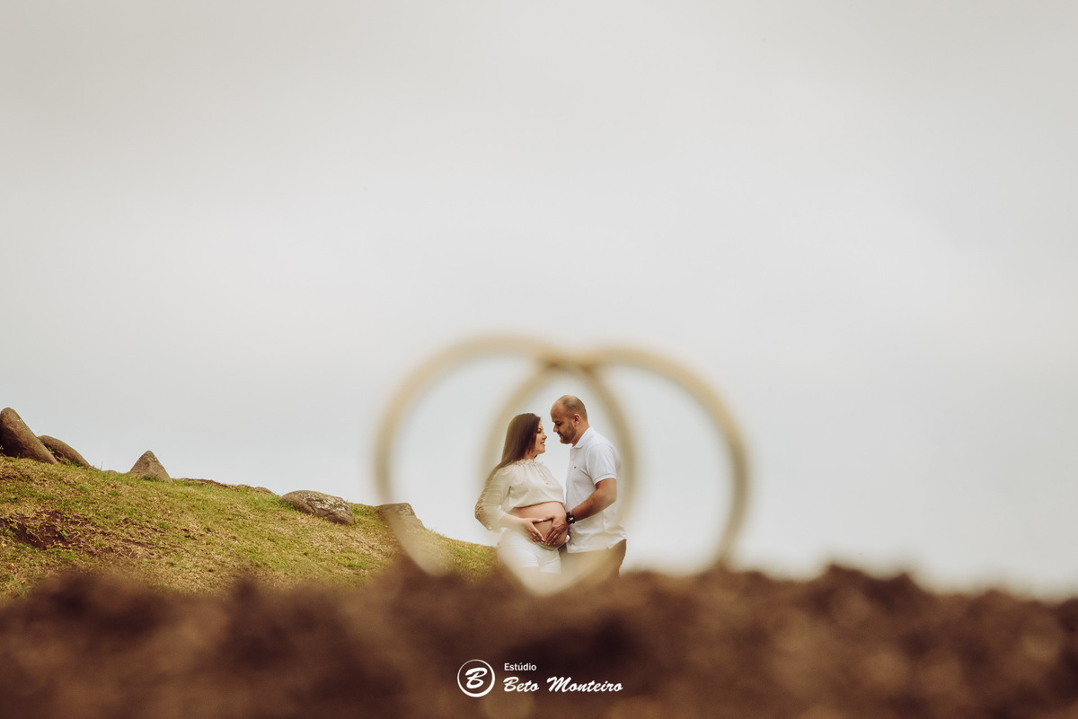 Book Gestante e Familia em Curitiba - Book de gestante lifestyle - Fotos ao ar livre - Grávida - Gestação - Estudio Beto Monteiro - jardim botanico - leticia e ronald